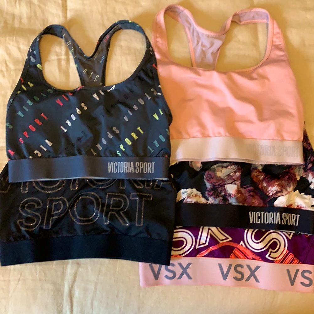 5 Victoria’s Secret “The Player” sports bras